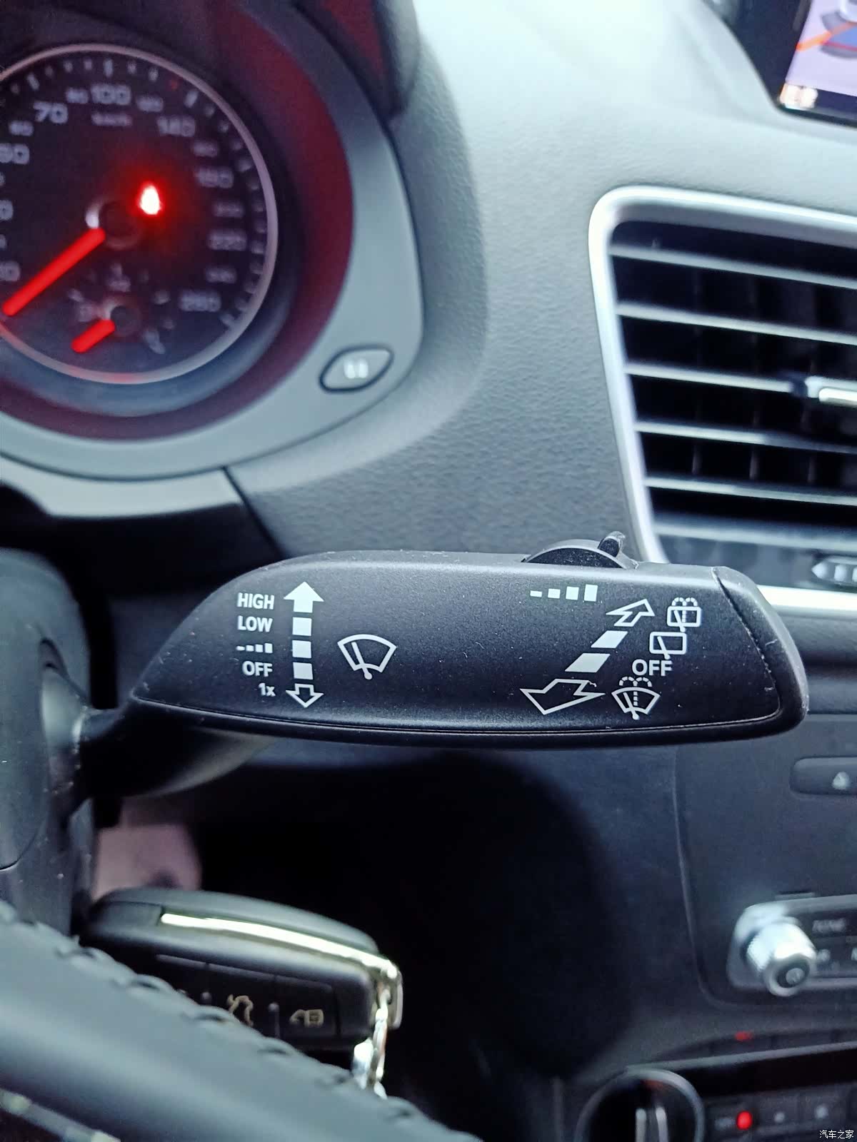 Audi Q3, 2019 11