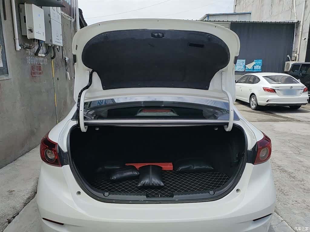 Mazda Mazda3, 2016 19