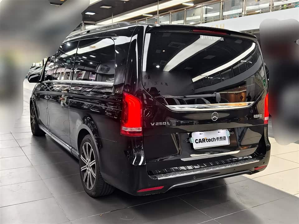 Mercedes-Benz V-class