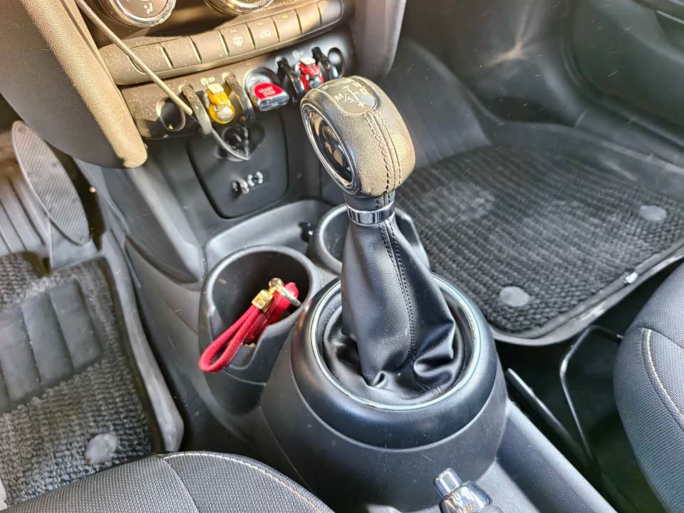 MINI MINI