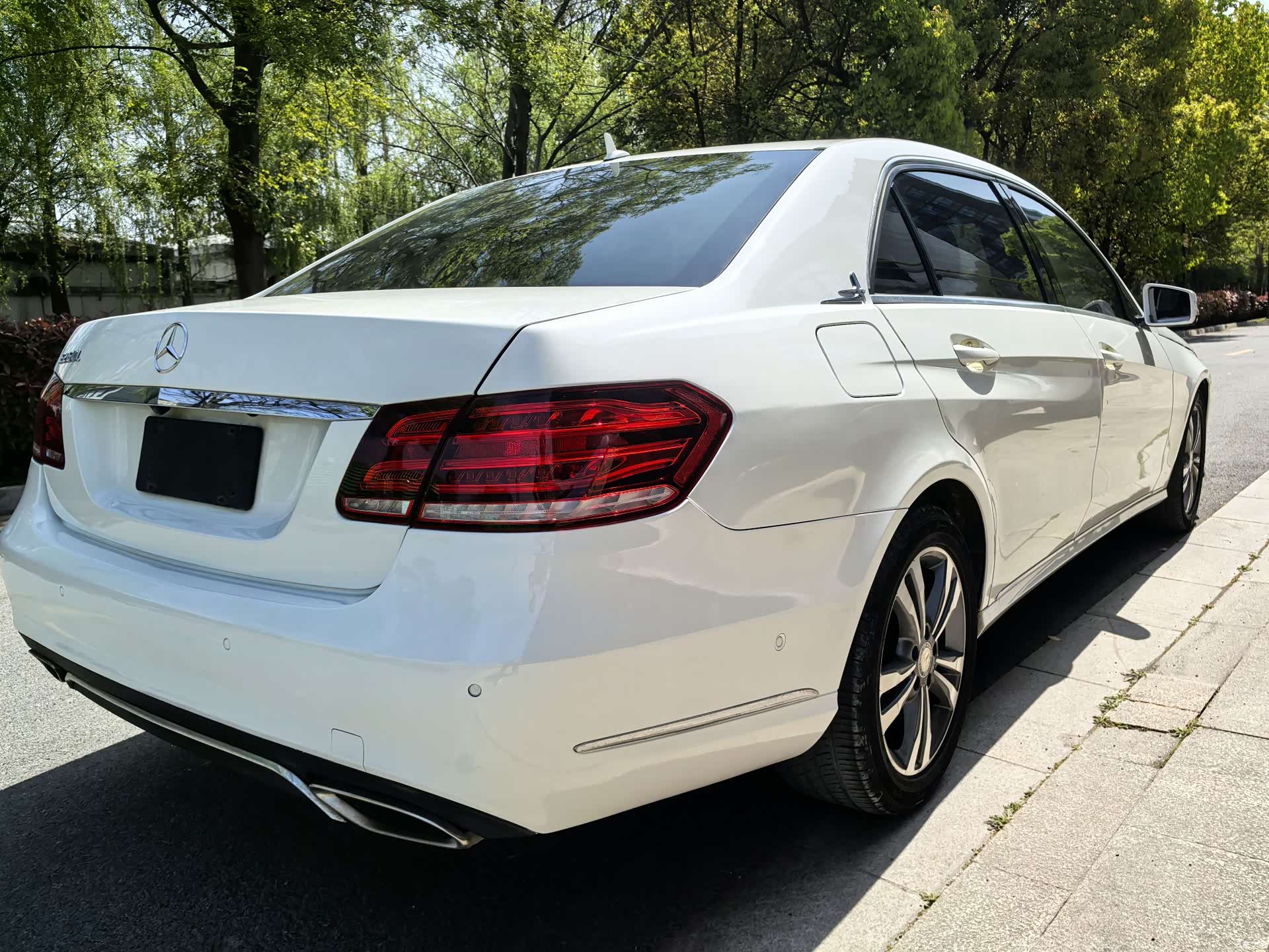 Mercedes-Benz E-Class, 2013 10