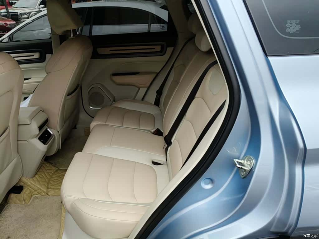 Geely Icon, 2022 17