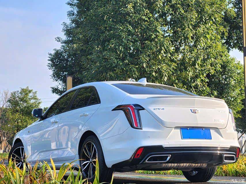 Cadillac CT4, 2022 9
