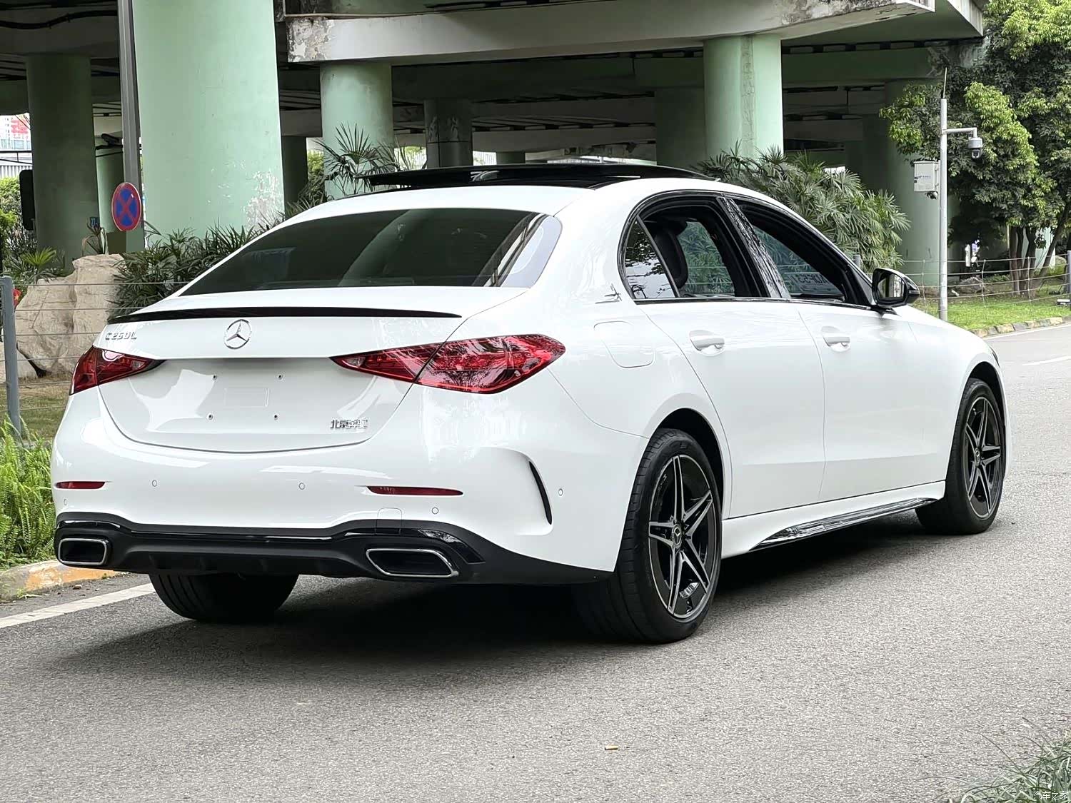 Mercedes-Benz C-Class, 2023 18