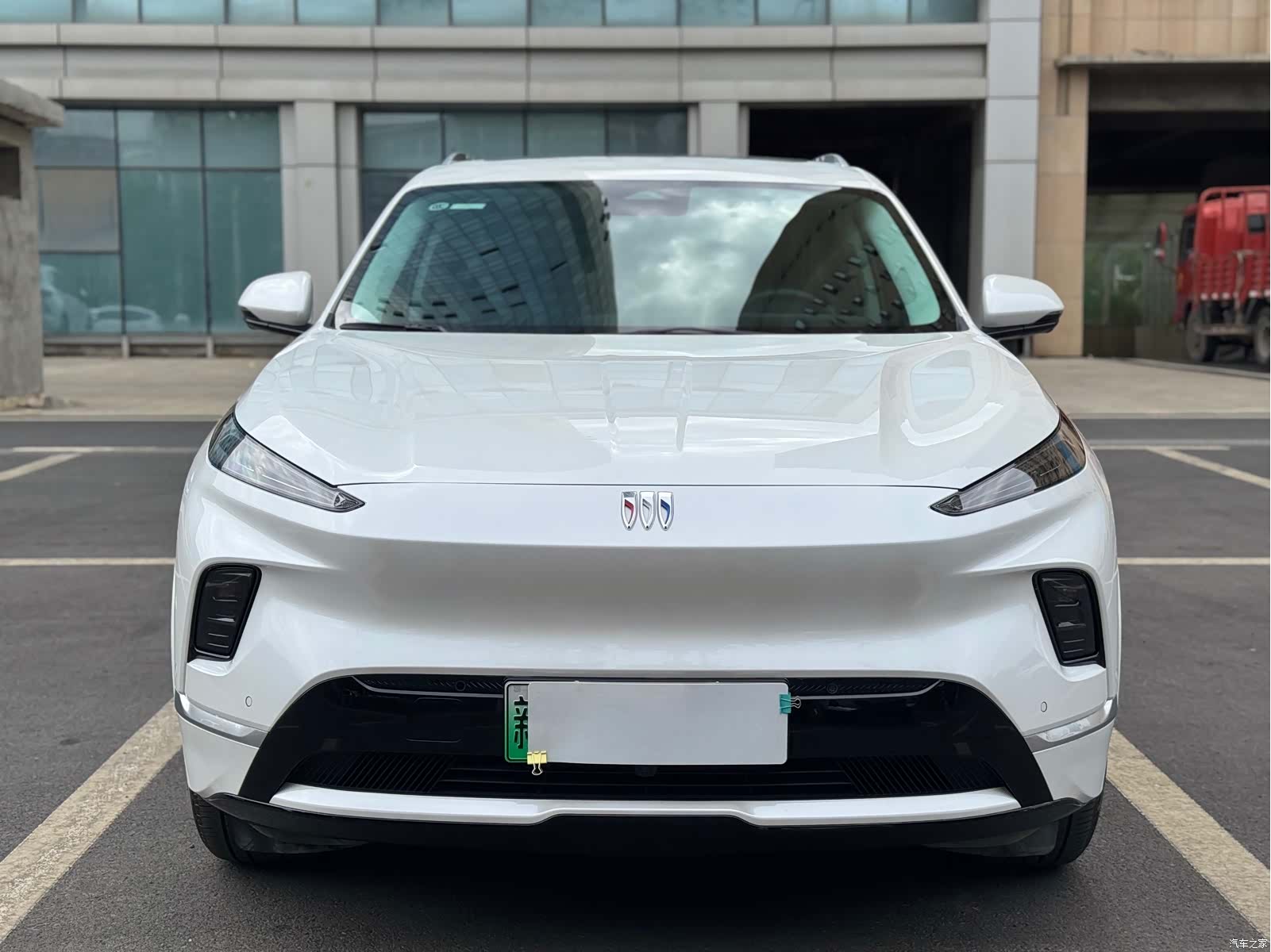 Buick E5, 2025 2