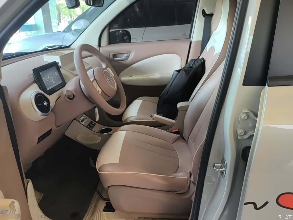 Wuling MINIEV, 2025 11