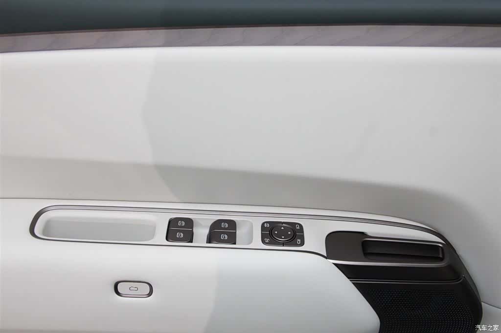 Li Auto L9, 2026 12
