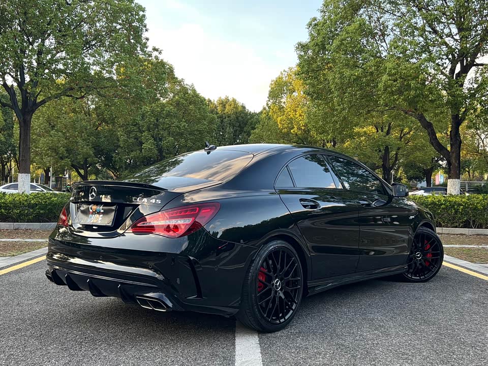 Mercedes-Benz CLA AMG