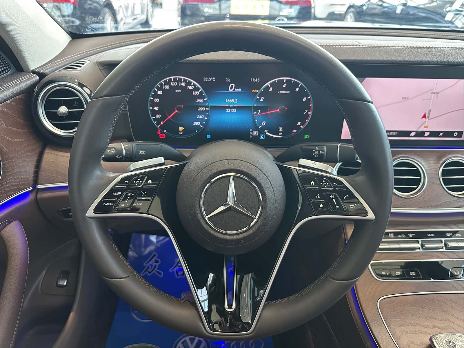 Mercedes-Benz E-Class, 2023 10