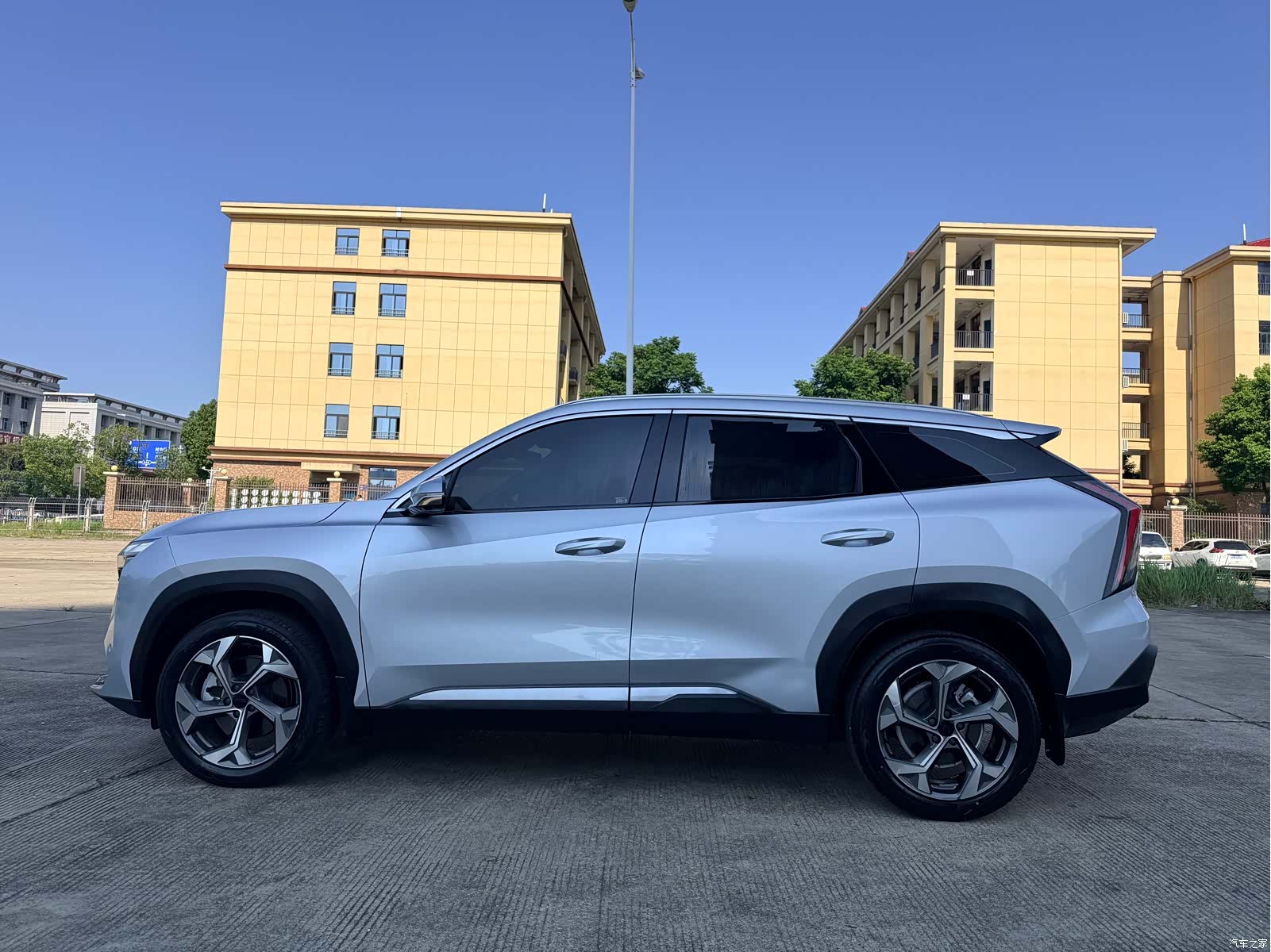 Geely Boyue, 2023 10