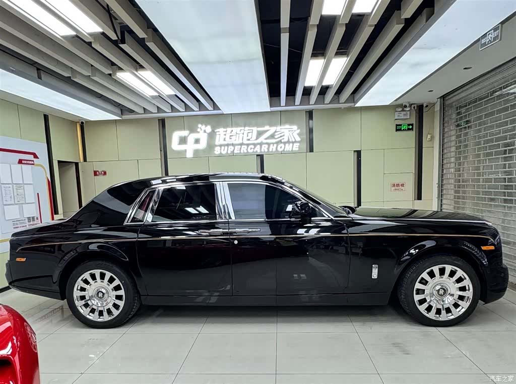 Rolls-Royce Phantom, 2011 6