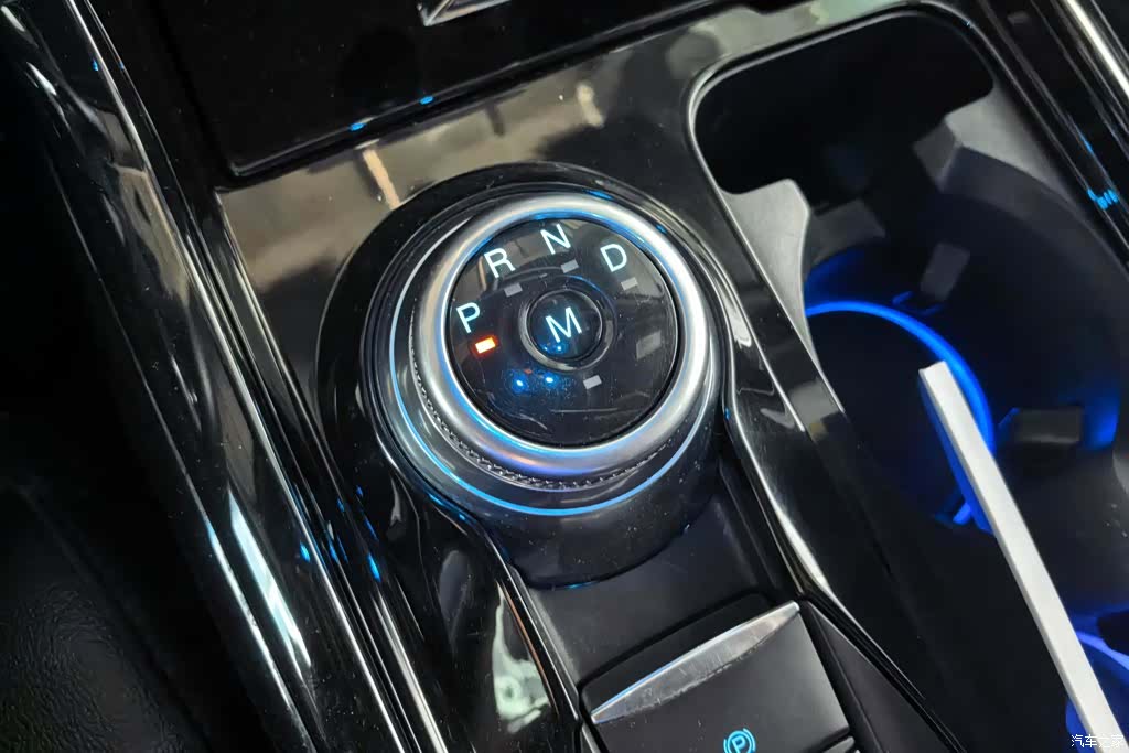 Ford Explorer, 2020 16
