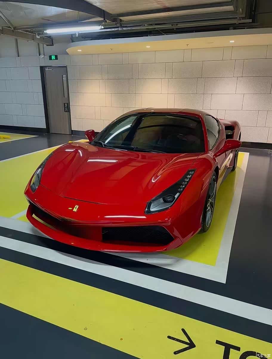 Ferrari 488, 2017 2