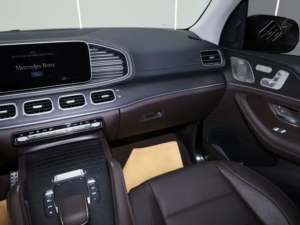 Mercedes-Benz GLS Mercedes-Benz GLS