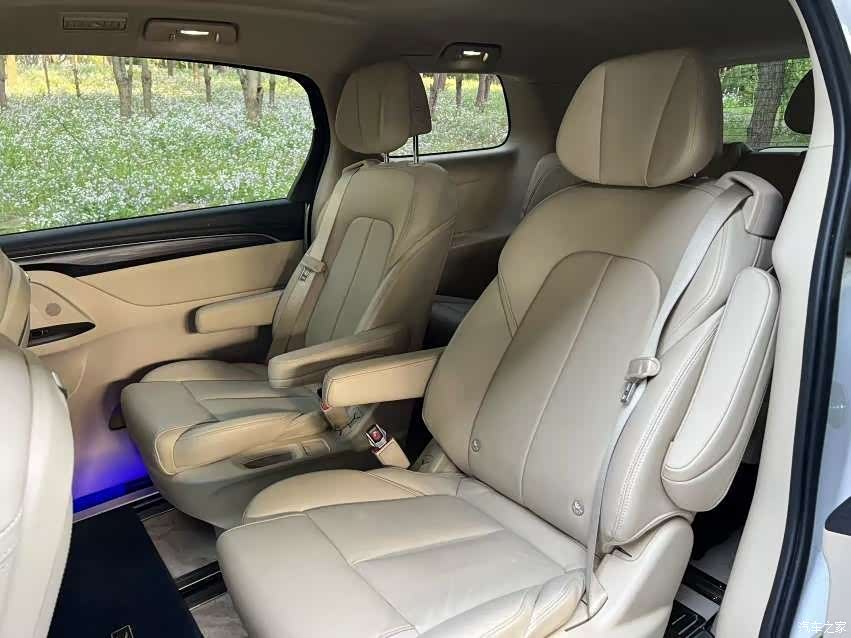 Buick GL8, 2023 16