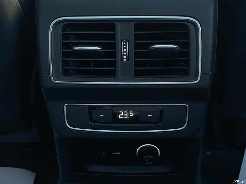 Audi Q5L, 2022 16