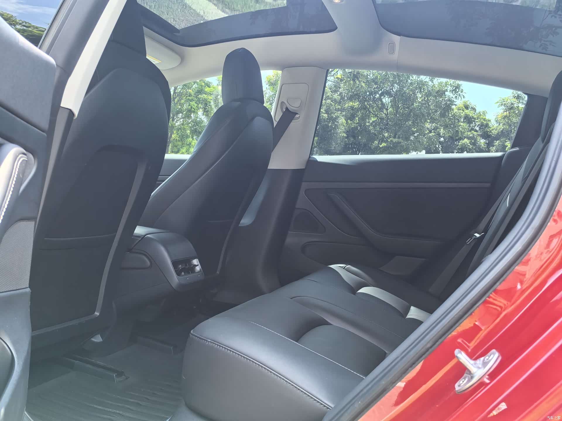 Tesla Model 3, 2020 8