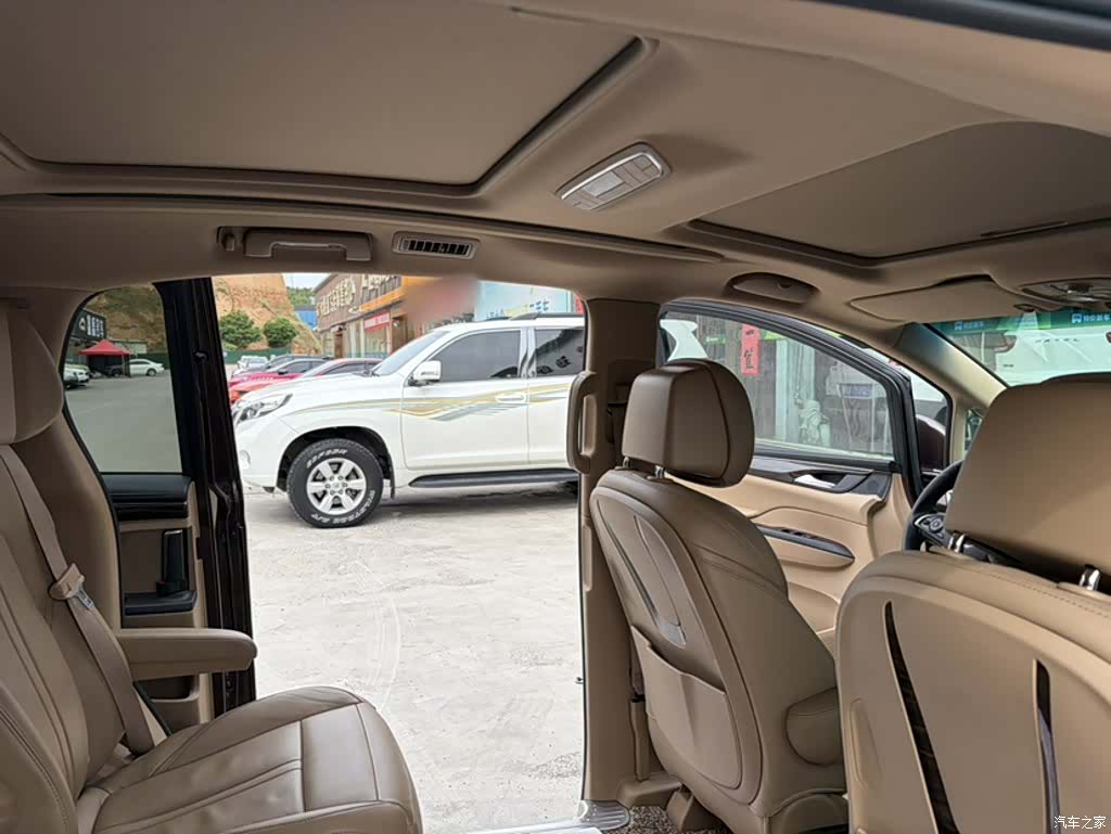 Buick GL8, 2018 15