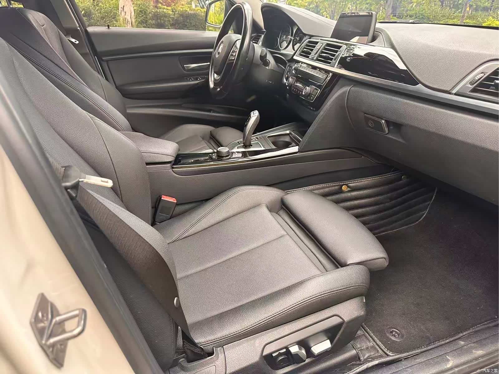 BMW 3 Series, 2018 8