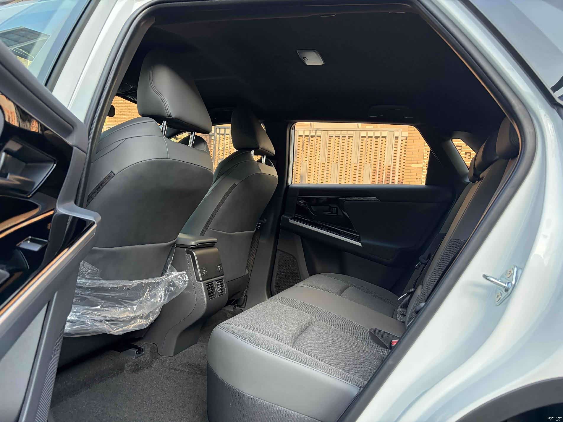 Toyota 4X, 2026 13