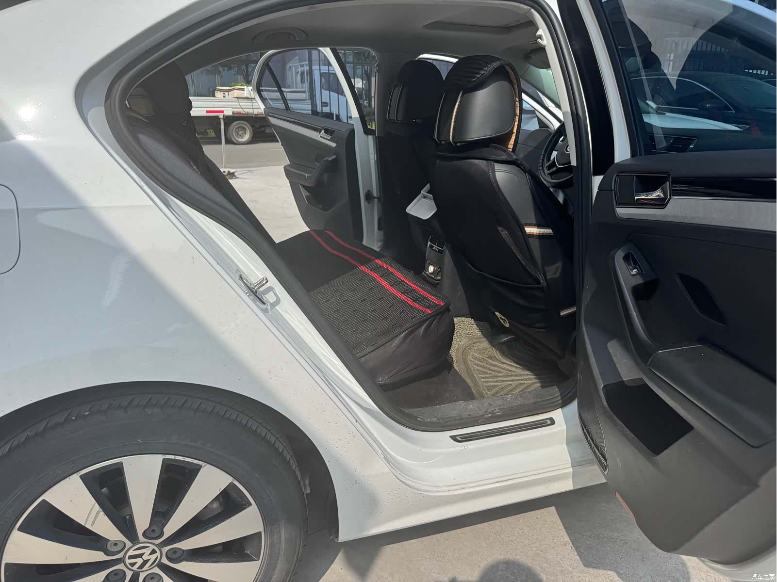 Volkswagen Sagitar, 2018 6