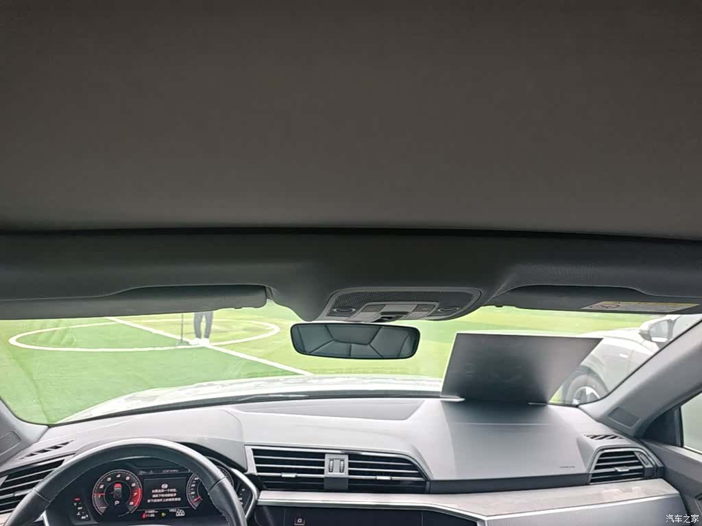 Audi Q3, 2023 25