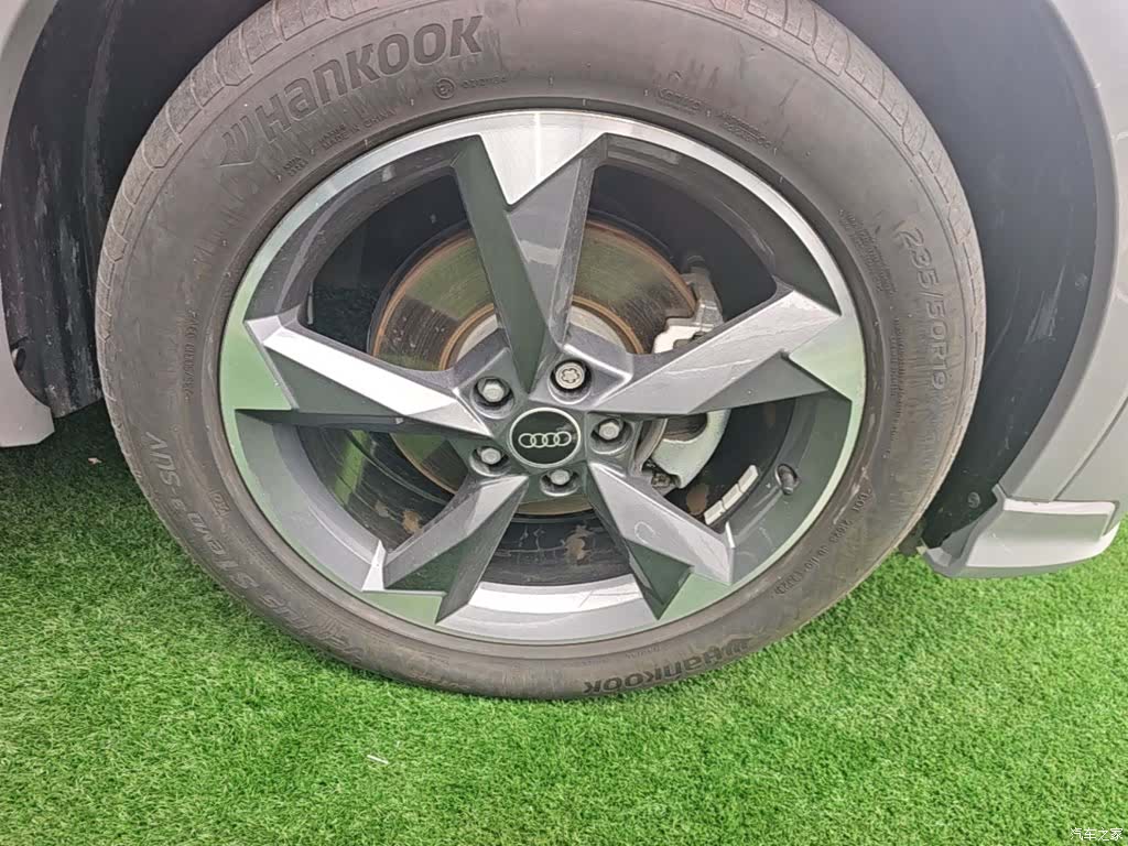 Audi Q3, 2023 14