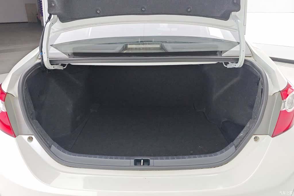 Toyota Levin, 2016 4