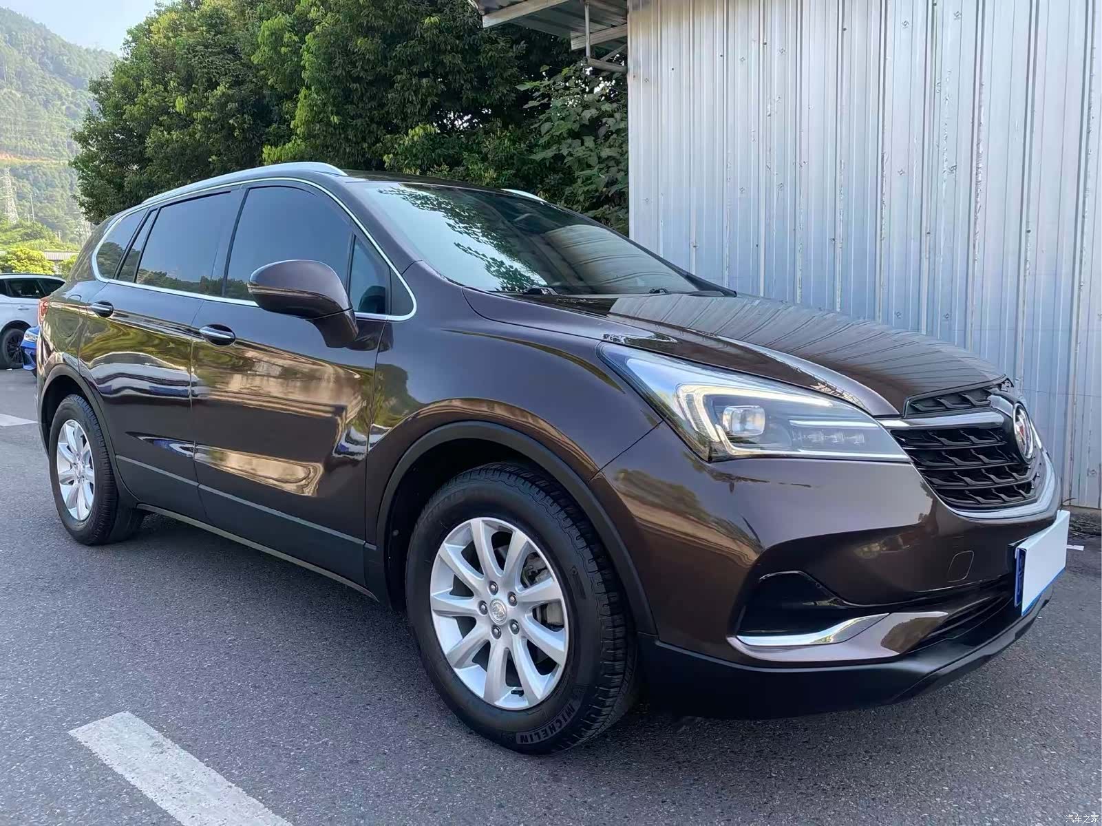 Buick Envision Plus, 2021 3