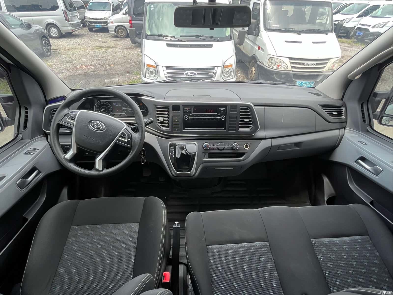 Maxus V80, 2023 8