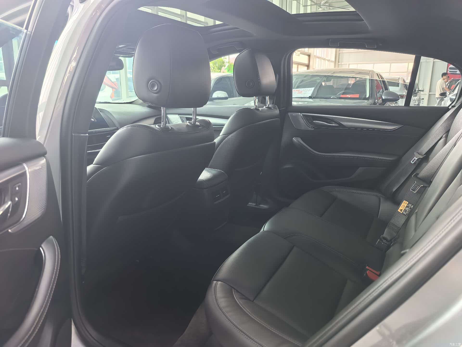 Cadillac CT5, 2023 8