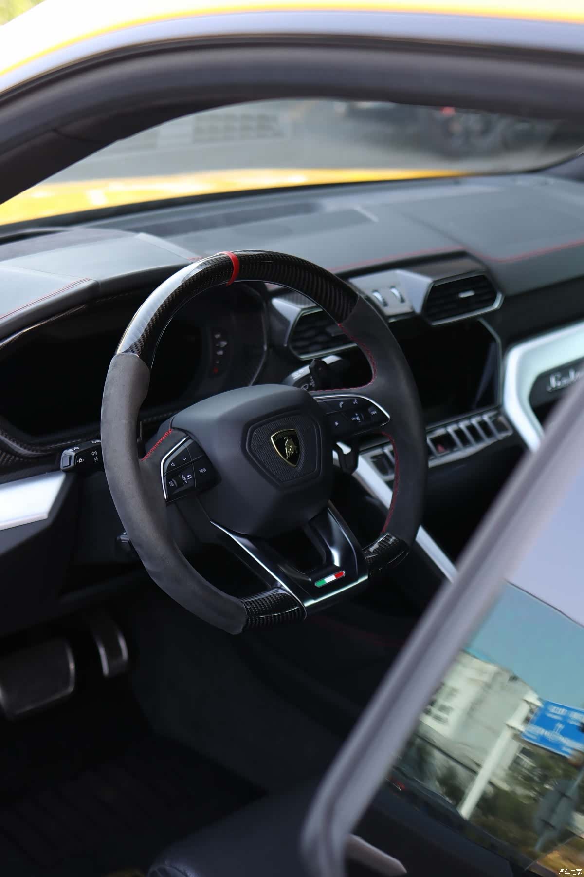 Lamborghini Urus, 2020 12