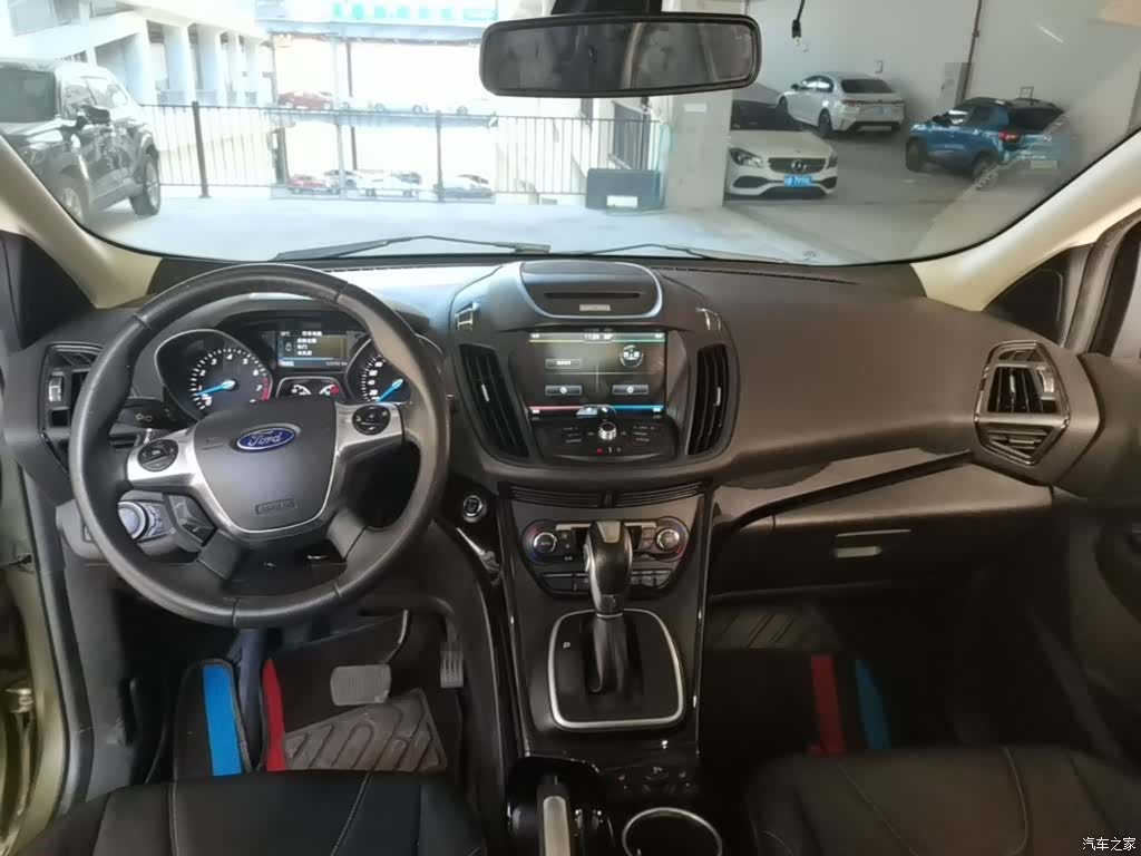 Ford Kuga, 2015 10