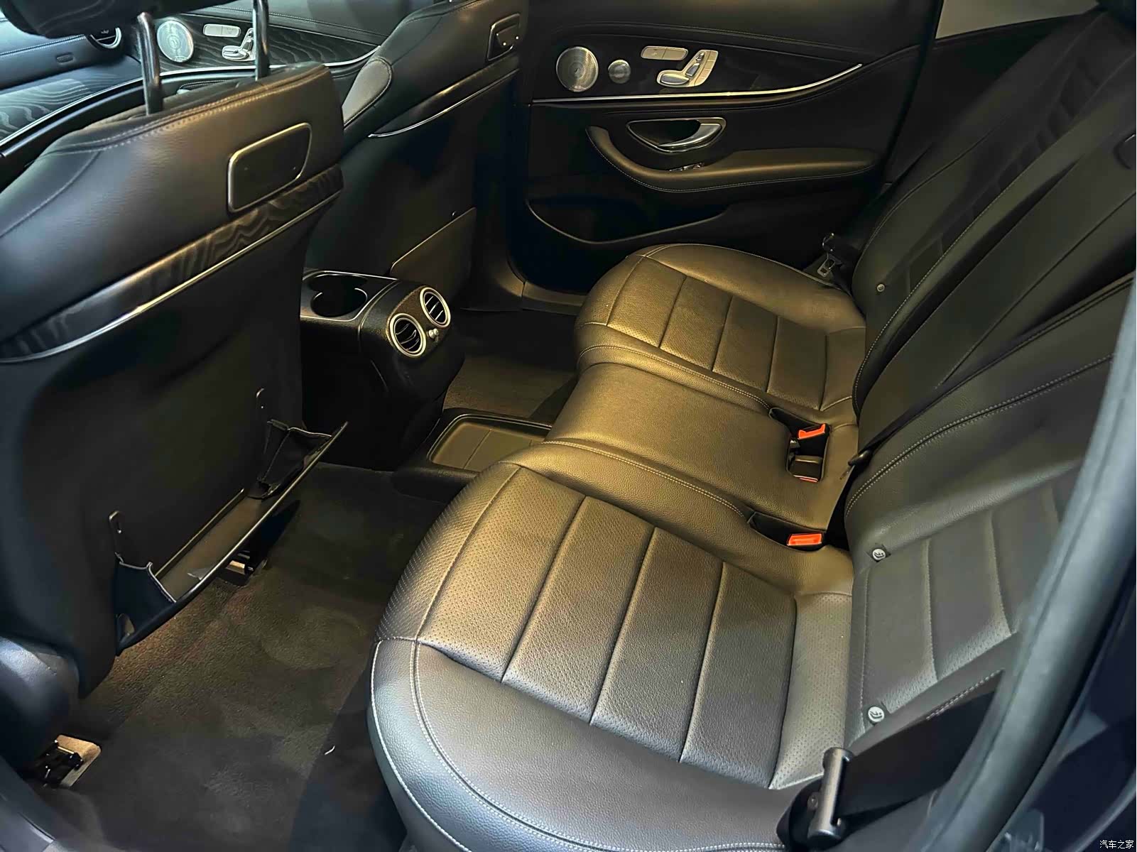 Mercedes-Benz E-Class, 2018 7