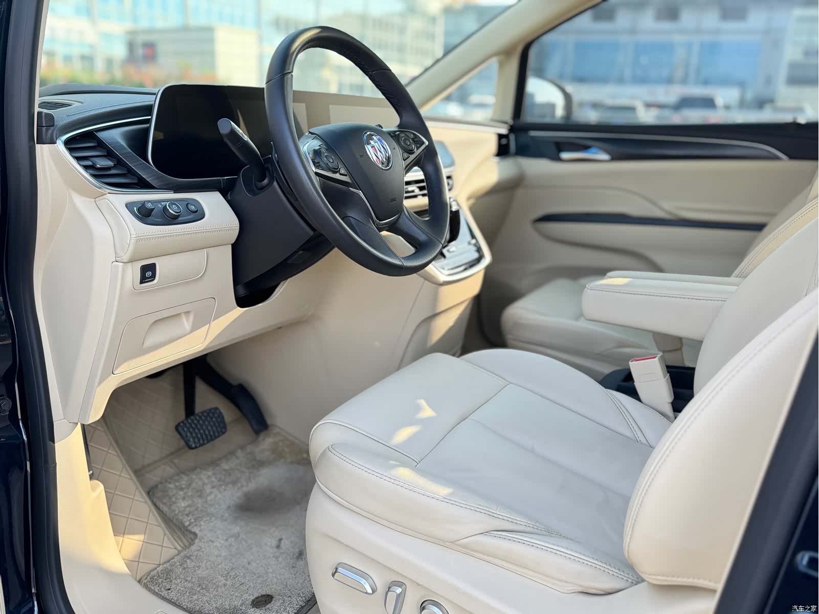 Buick GL8, 2023 все фото