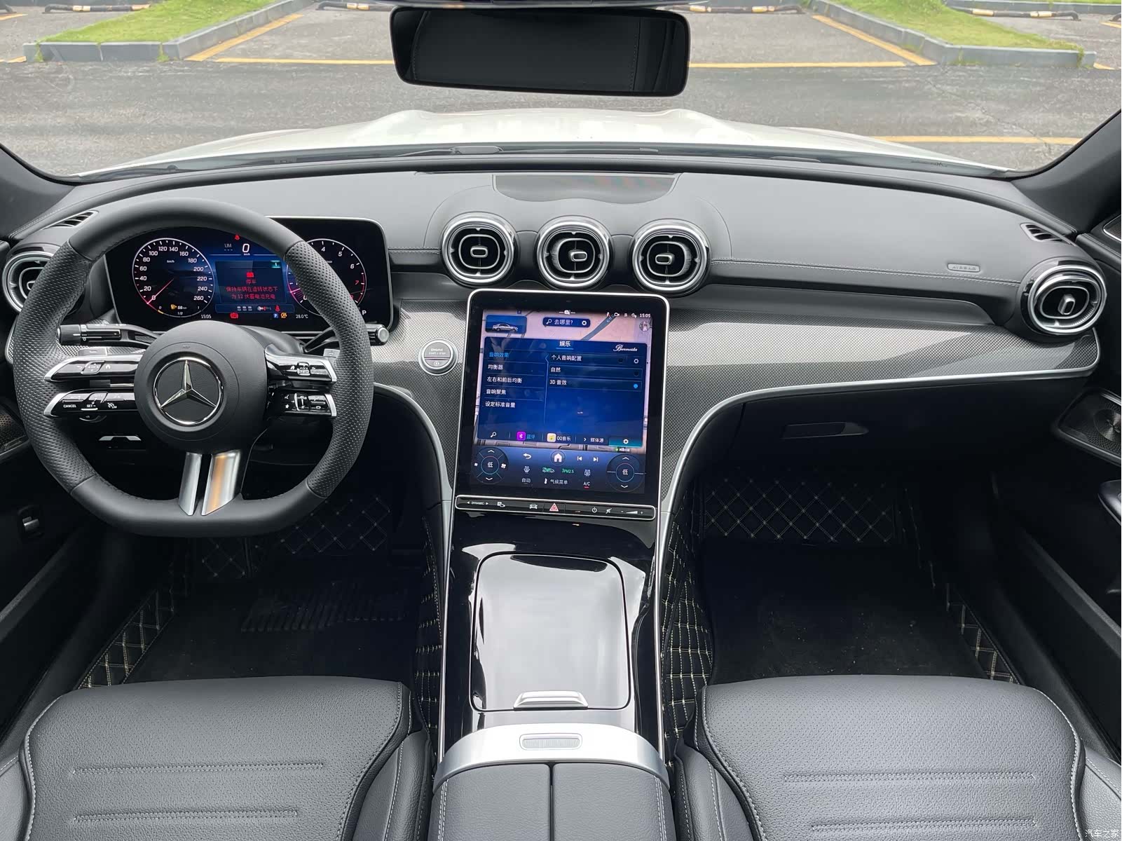Mercedes-Benz C-Class, 2025 19