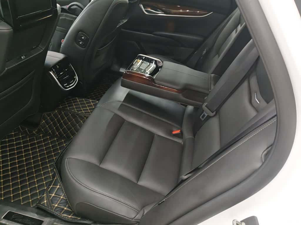 Cadillac XTS, 2017 17