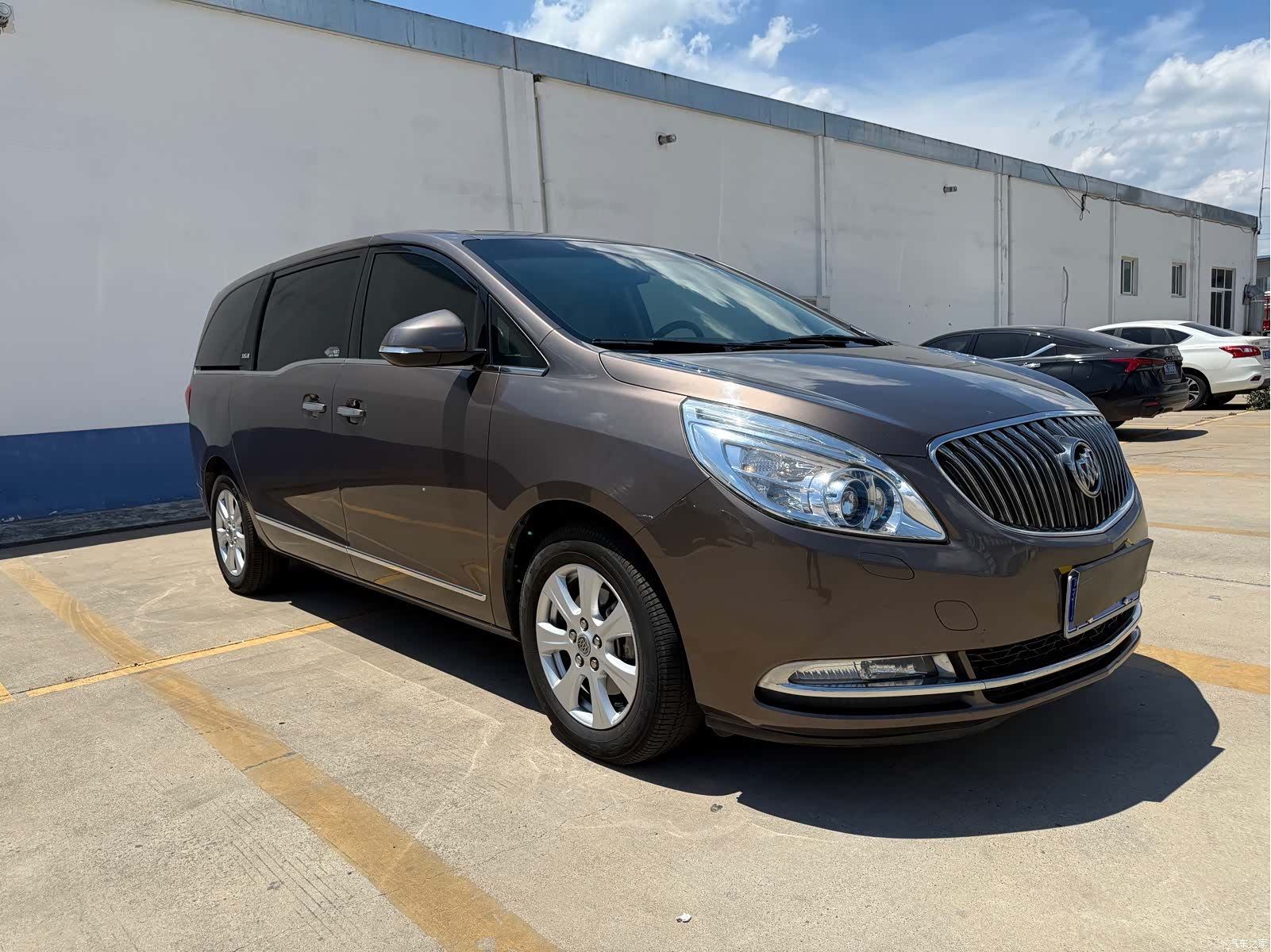 Buick GL8, 2016 3
