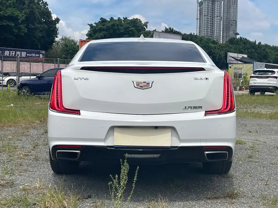 Cadillac XTS