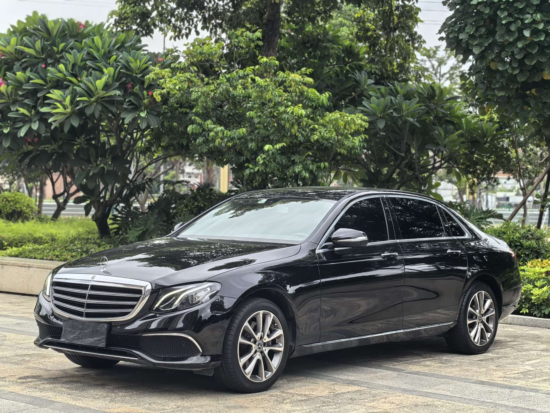 Mercedes-Benz E-Class, 2019 1