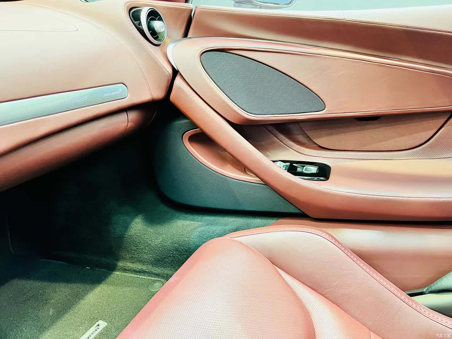 McLaren GT, 2021 6