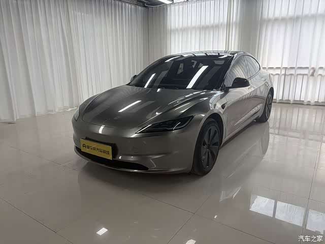 Tesla Model 3, 2024 1