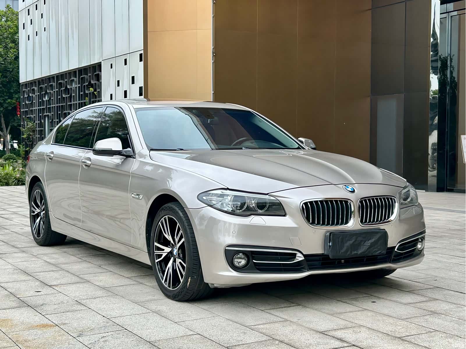 BMW 5 Series, 2014 3