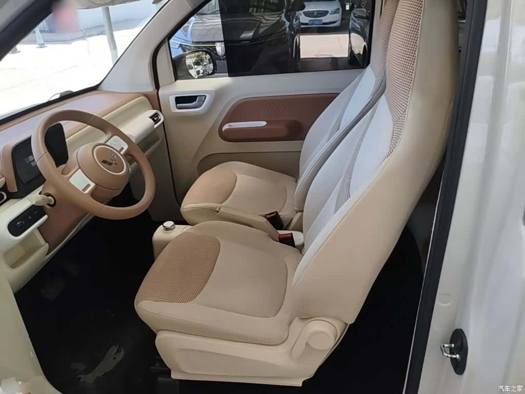 Wuling MINIEV, 2025 15
