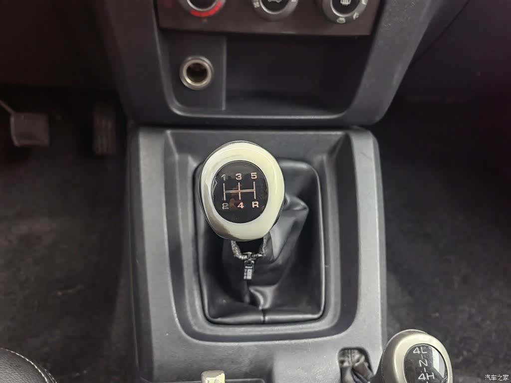 BAIC BJ40, 2015 13
