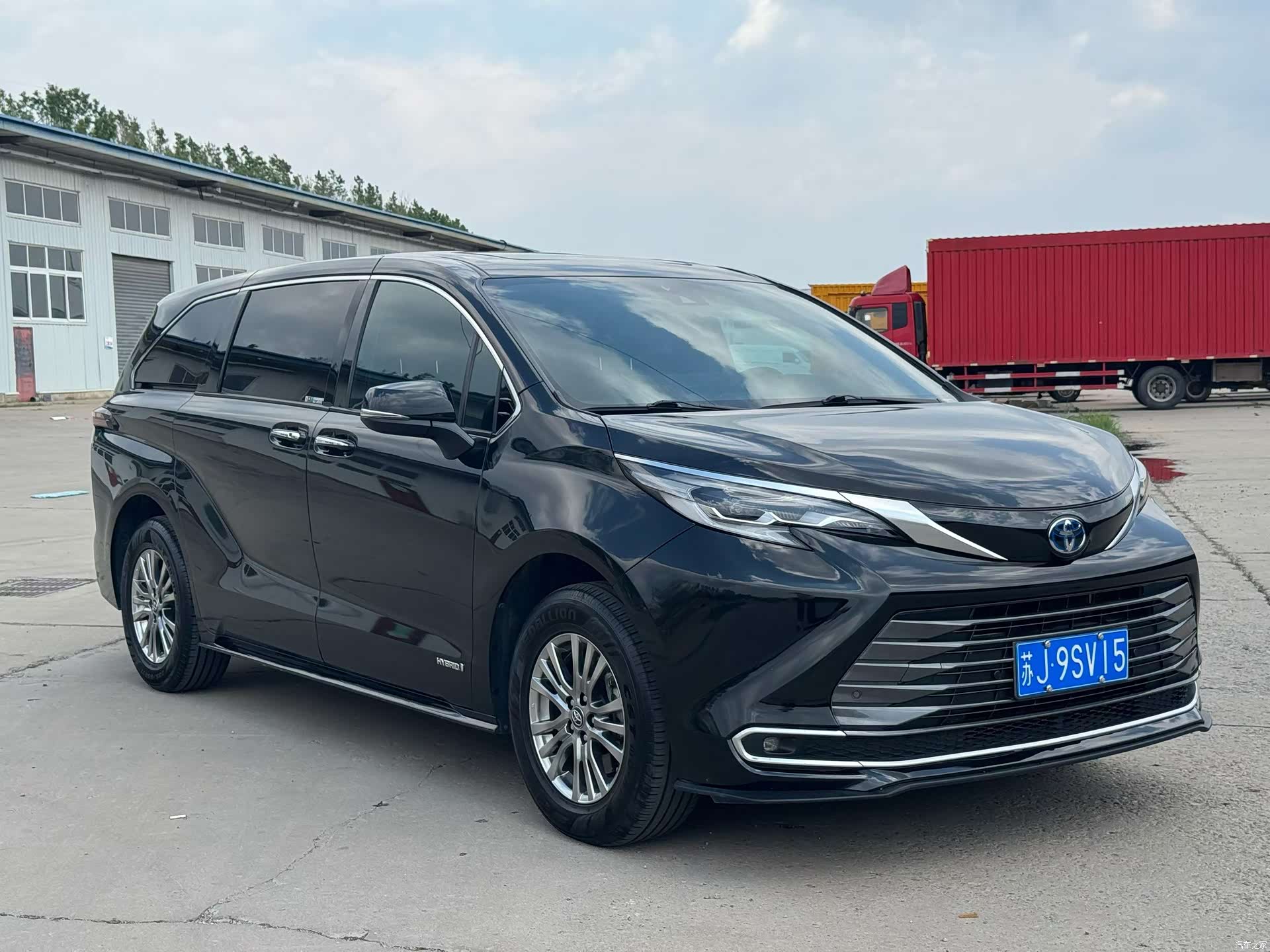 Toyota Sienna, 2023 3