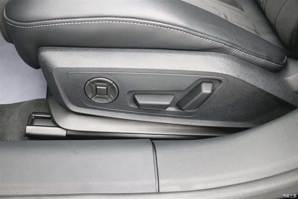 Audi A7L, 2024 12