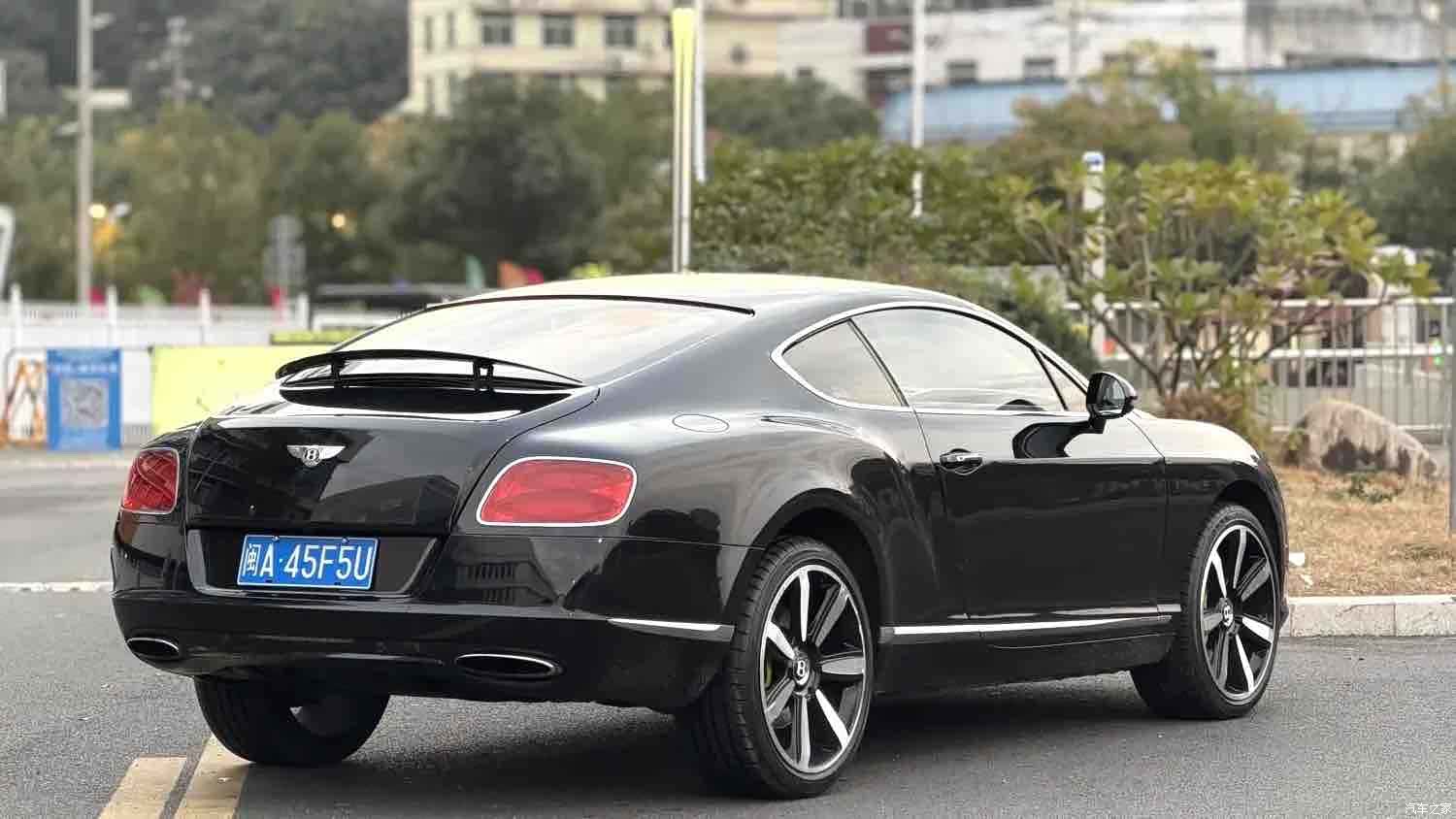 Bentley Continental GT, 2014 все фото