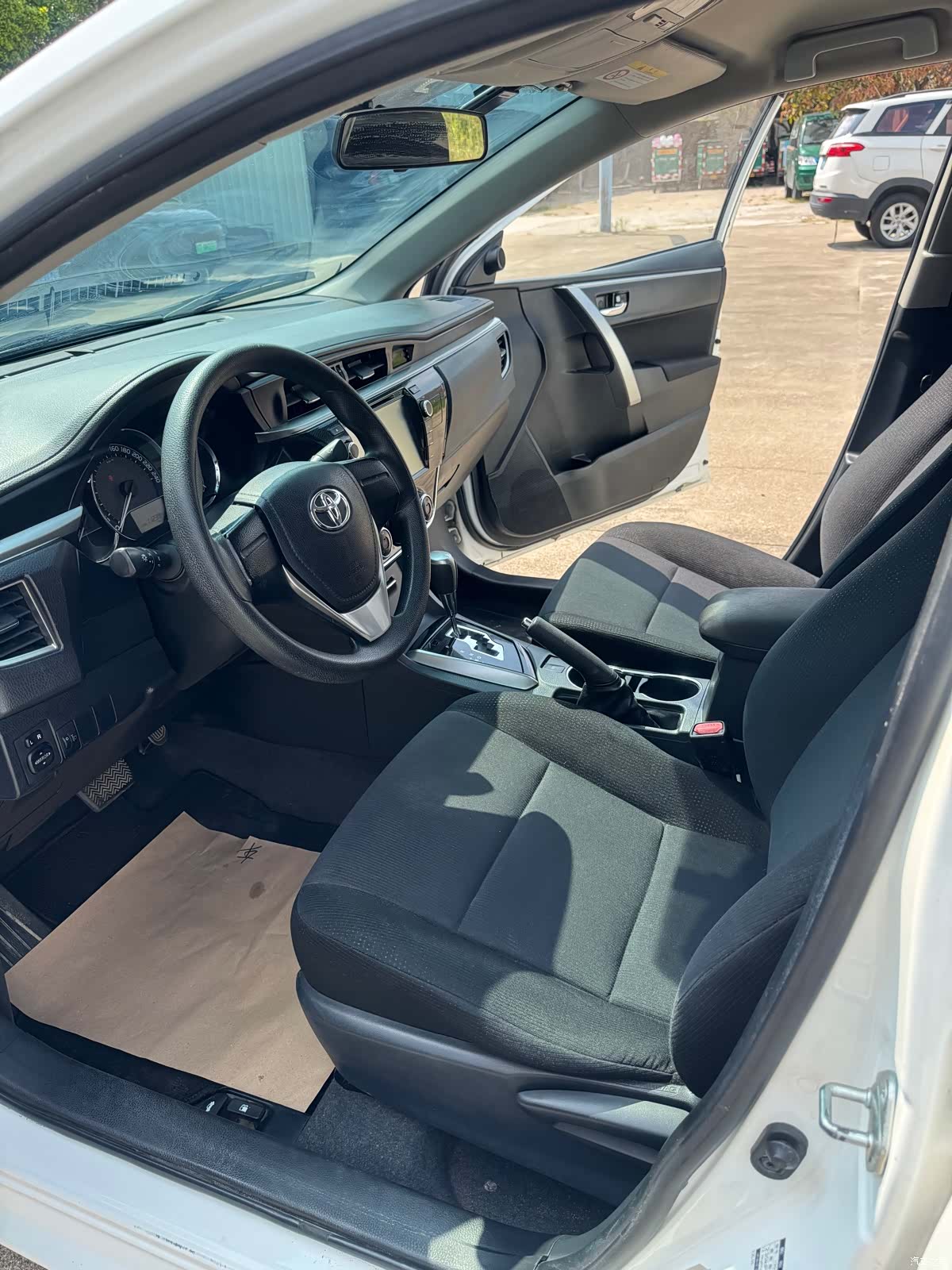 Toyota Corolla, 2016 8