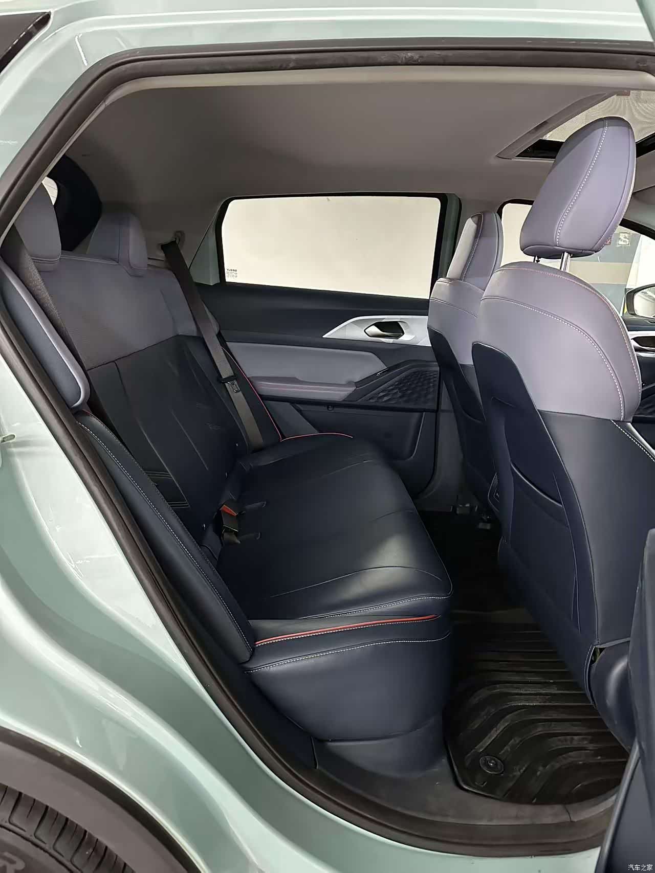 Geely E, 2022 14